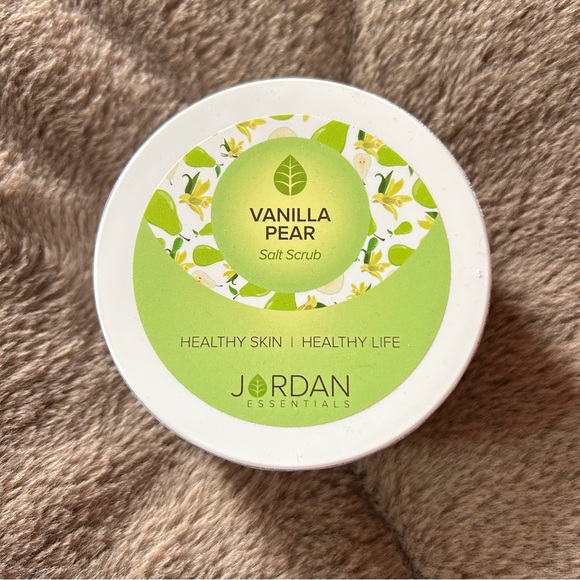 Jordan Essentials Vanilla Pear Salt Scrub - Picture 1 of 2